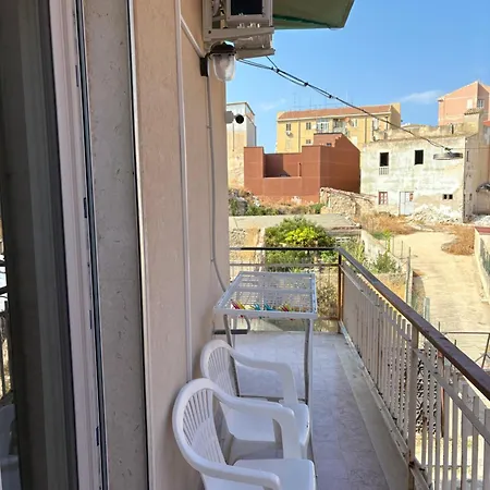 Sun&home סירקוזה
